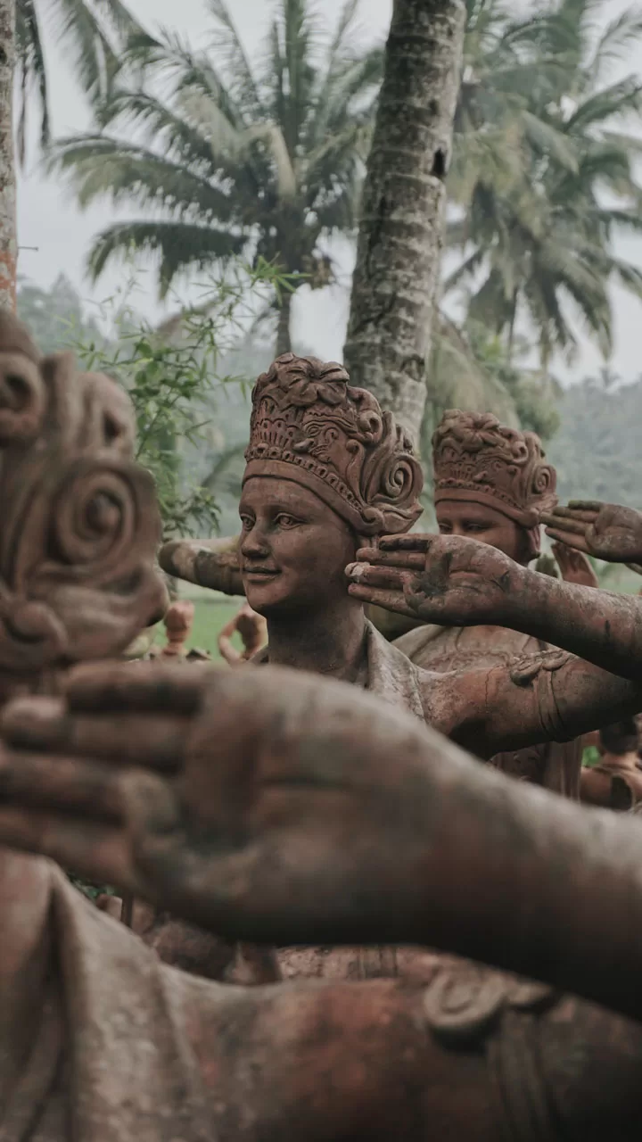 Your Indonesian Artisan Souvenir - WarmaStore